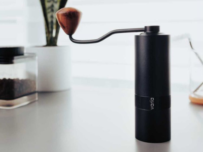 Rise and Grind With The Varia Hand Grinder 